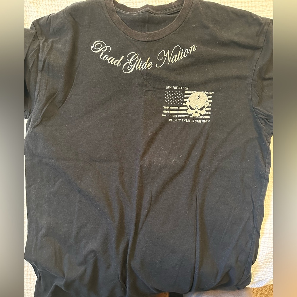 Road glide nation tshirt. Large.